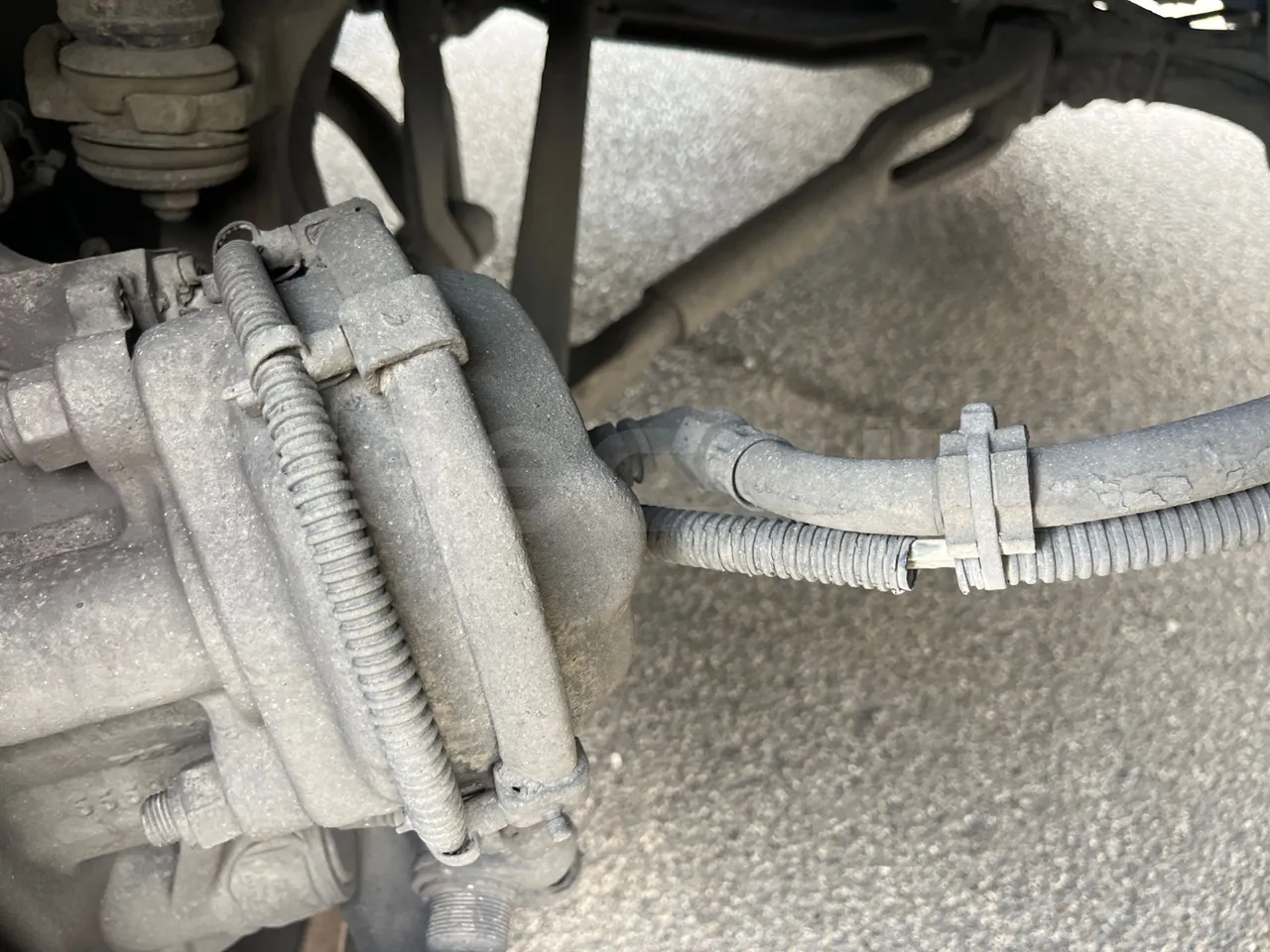 Setra S517 - front brake calipers left