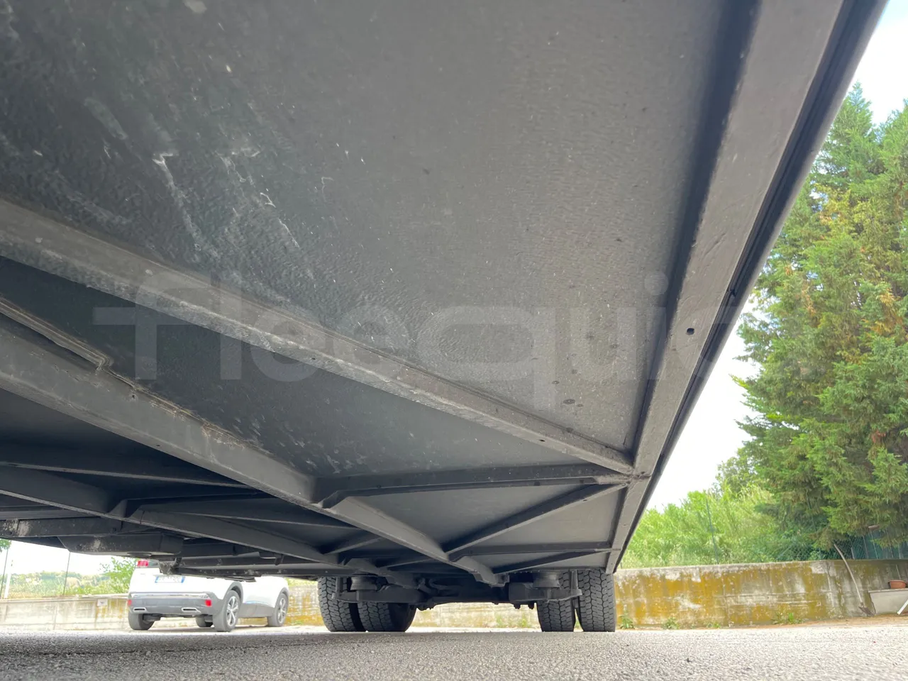Setra S517 - central undercarriage photo