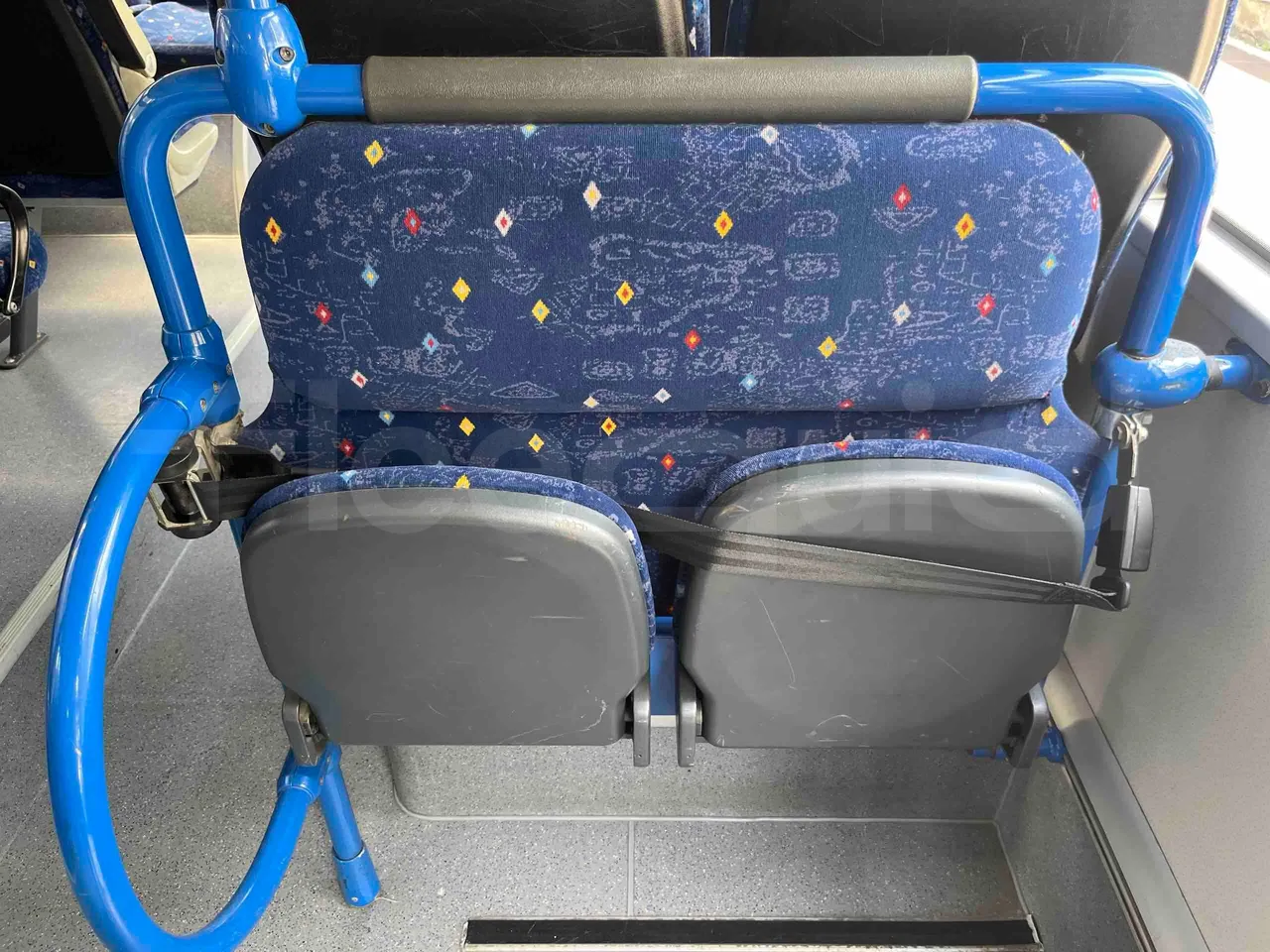 Man A20 - folding seat photo