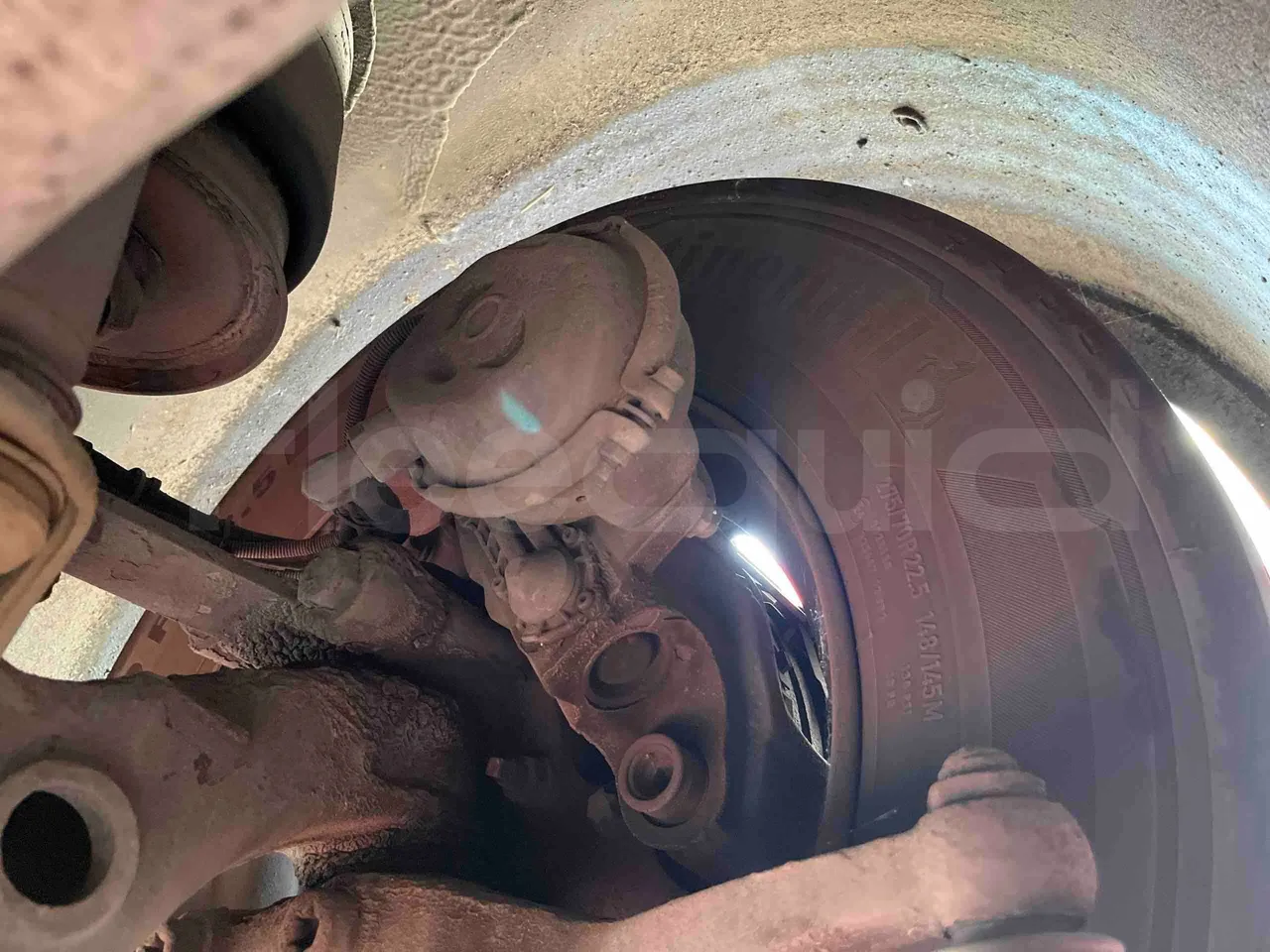 Man A20 - front brake calipers right