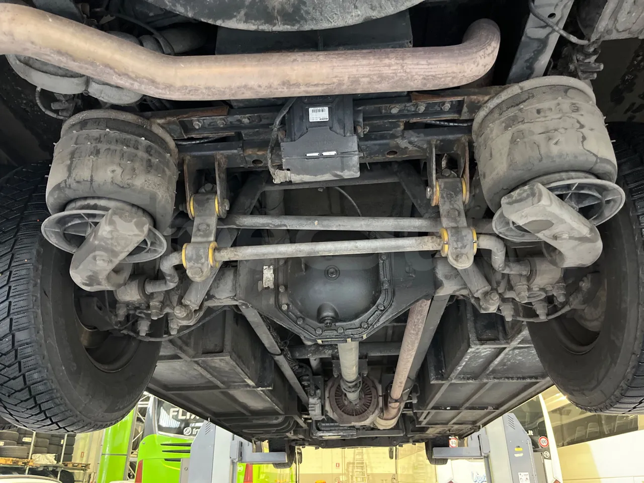 Iveco Daily DYPARRO - EUR6 - 312kW - 8.620m - central axle (18m)