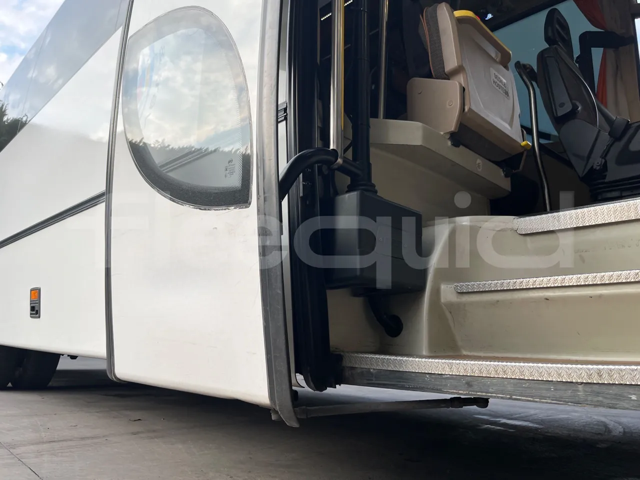 Iveco Daily DYPARRO - EUR6 - 312kW - 8.620m - door mechanism photo