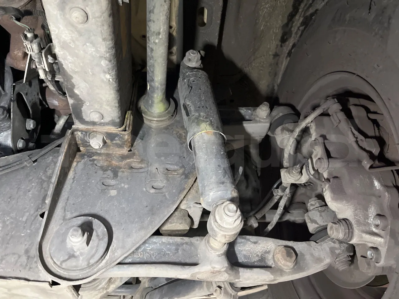 Iveco Daily DYPARRO - EUR6 - 312kW - 8.620m - front shock absorbers right