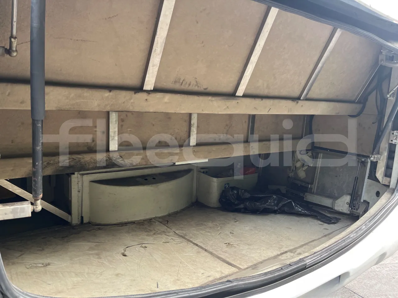 Iveco Daily DYPARRO - EUR6 - 312kW - 8.620m - internal frame rust check