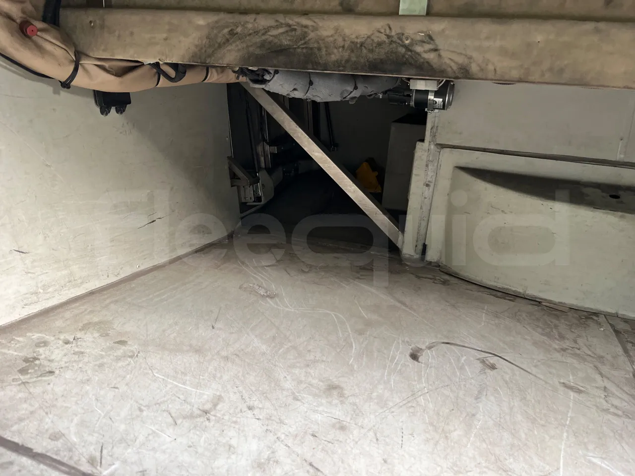 Iveco Daily DYPARRO - EUR6 - 312kW - 8.620m - under carpet photo