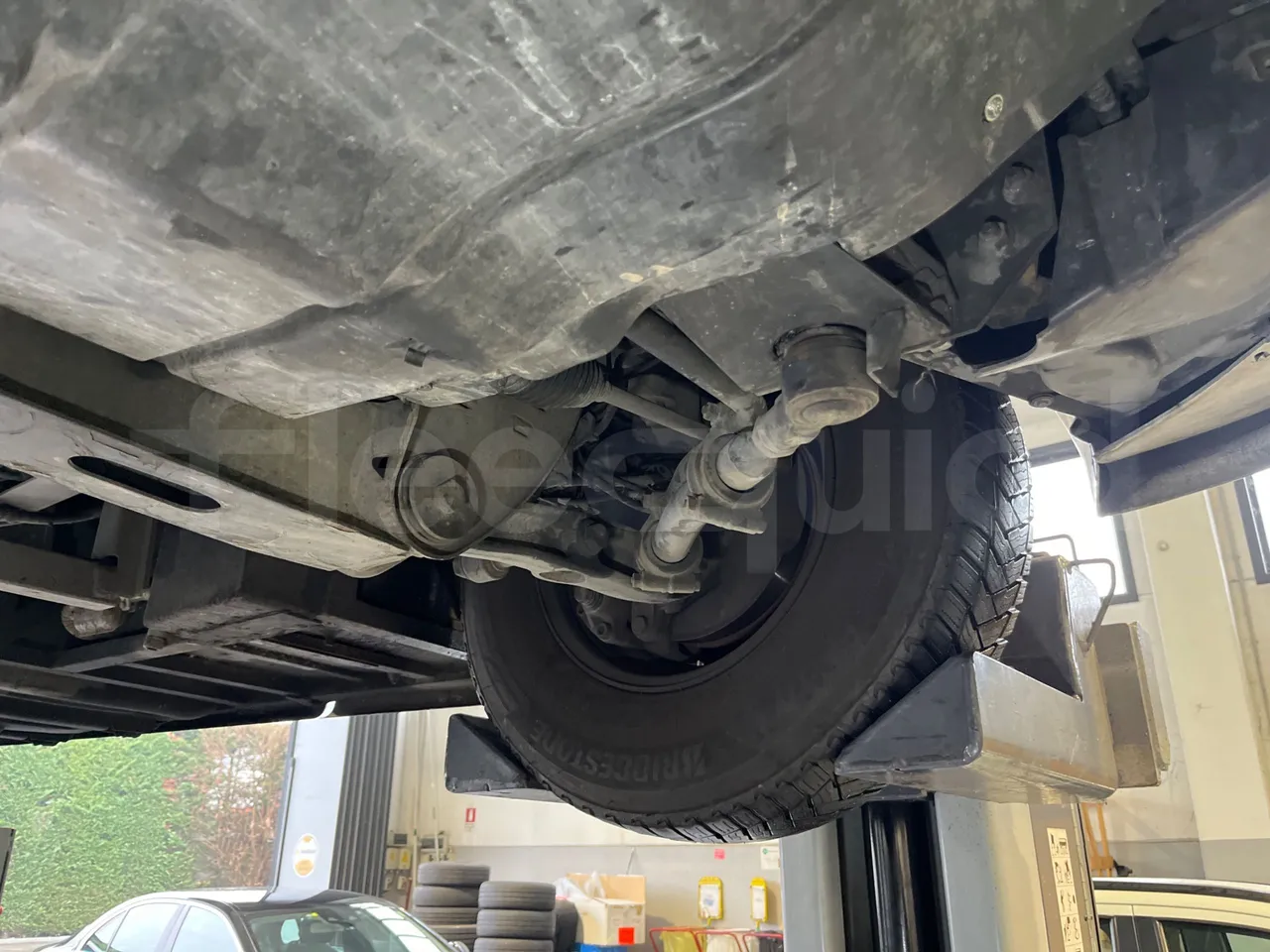 Iveco Daily DYPARRO - EUR6 - 312kW - 8.620m - front axle left side