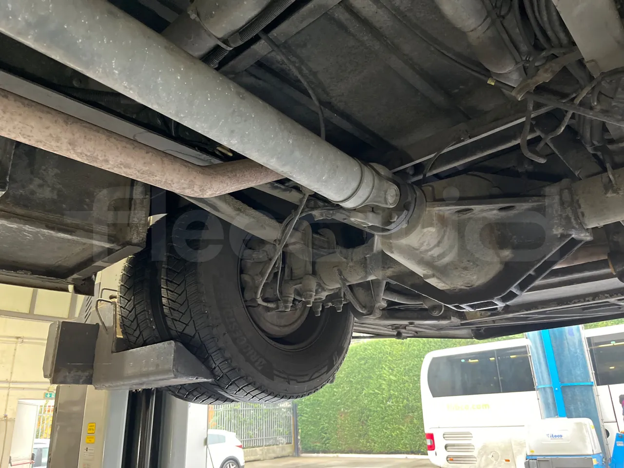 Iveco Daily DYPARRO - EUR6 - 312kW - 8.620m - axle 3 right side