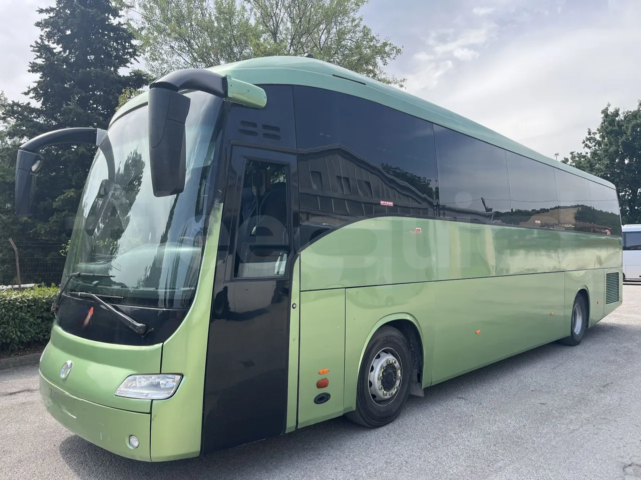 Iveco Domino - 3/4 front left