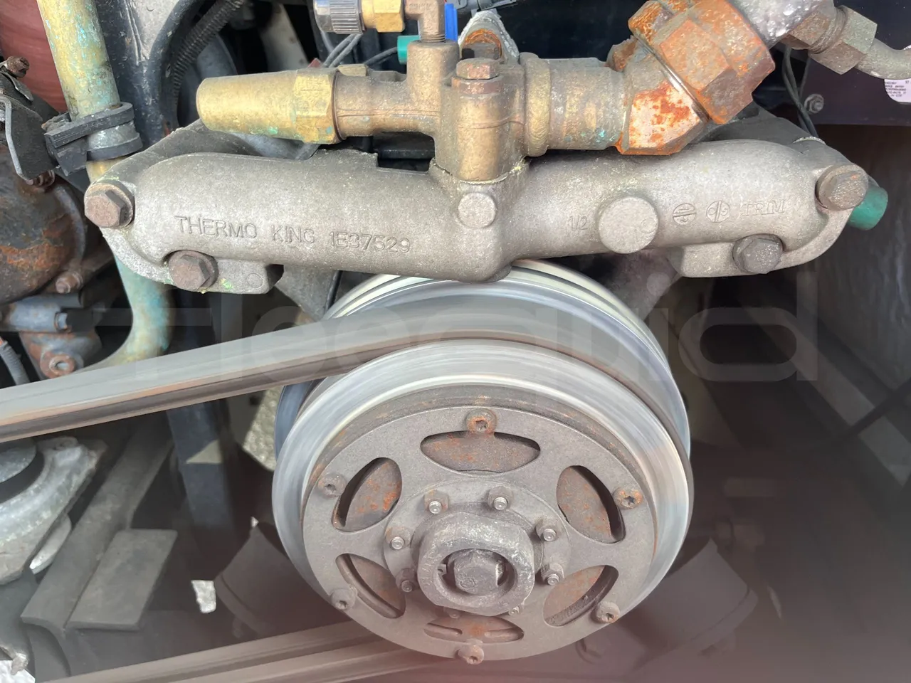 Iveco Domino - air conditioning compressor