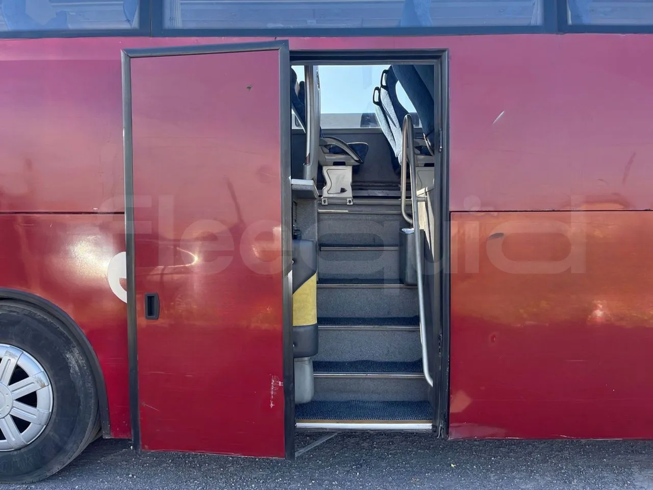 Man Ratio 18440/R33 - Euro 4 - 324 kW - 12,10 mt - front door 2 open