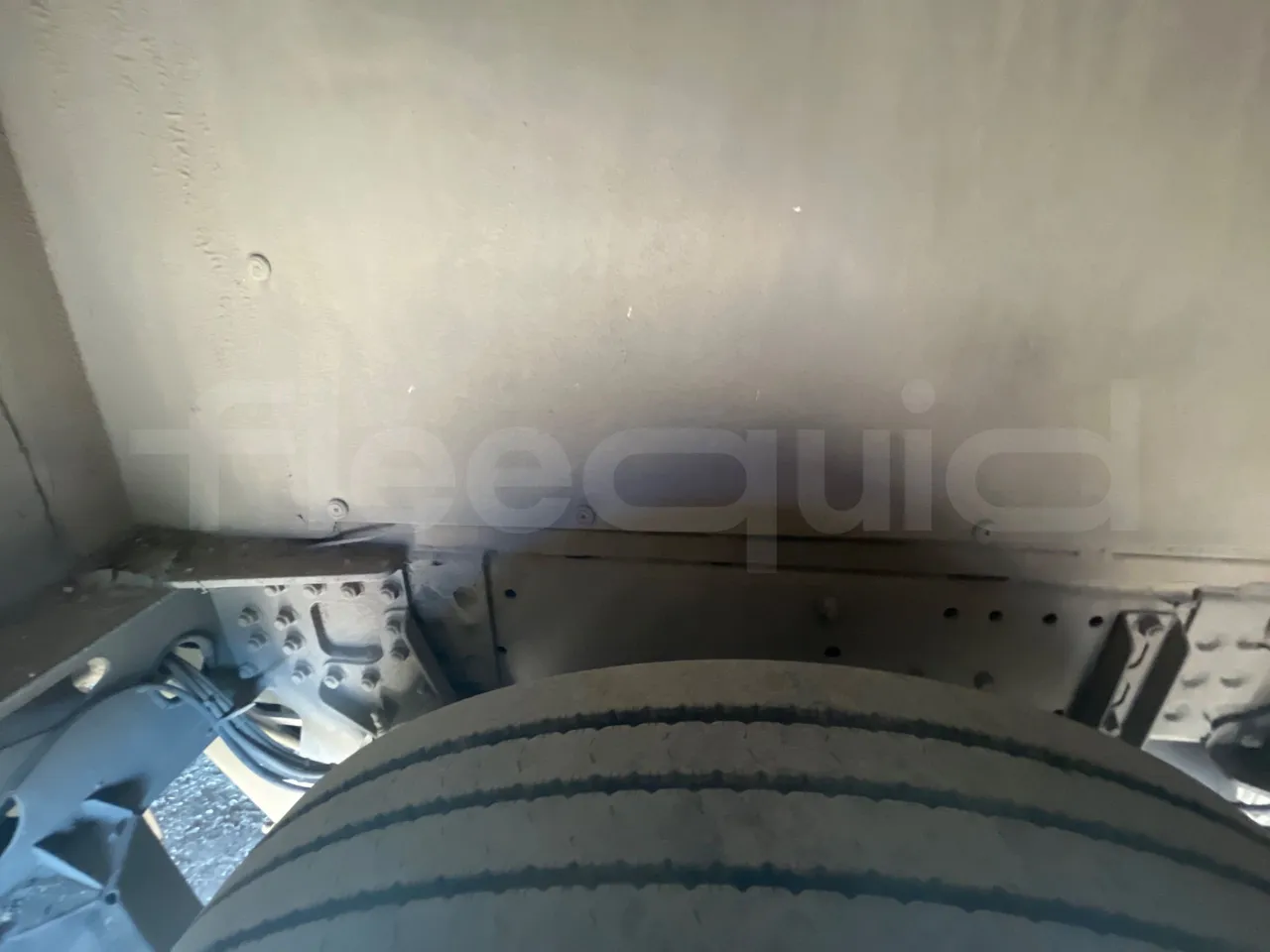 Man Ratio 18440/R33 - Euro 4 - 324 kW - 12,10 mt - axel 2 air springs 1 right