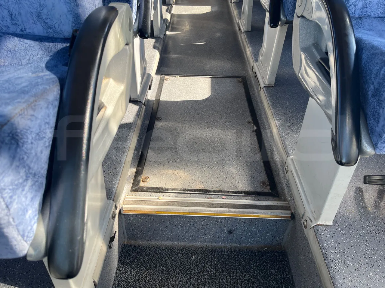 Man Ratio 18440/R33 - Euro 4 - 324 kW - 12,10 mt - door mechanism photo