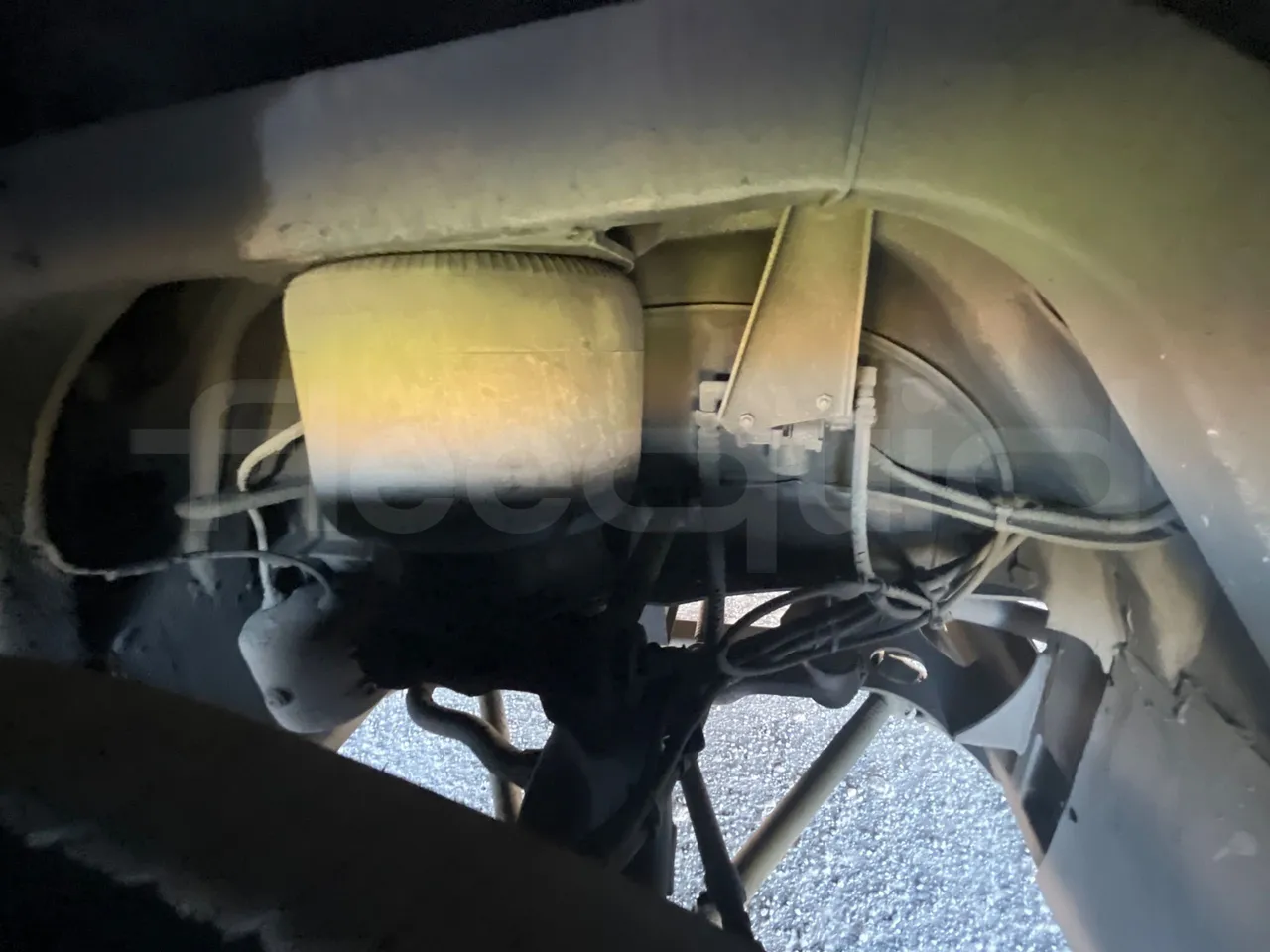 Man Ratio 18440/R33 - Euro 4 - 324 kW - 12,10 mt - front shock absorbers right