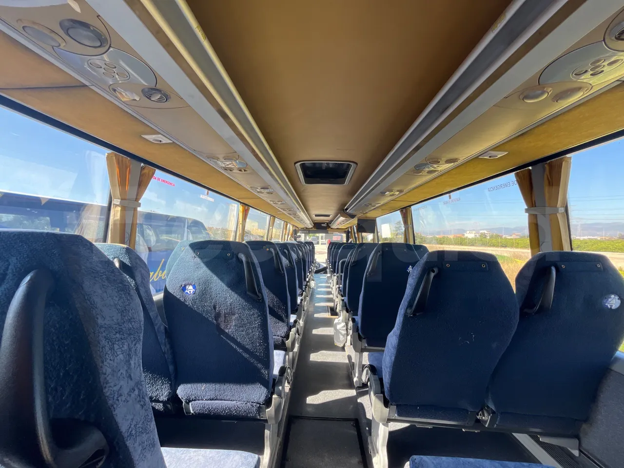 Man Ratio 18440/R33 - Euro 4 - 324 kW - 12,10 mt - forward view all seats last row height