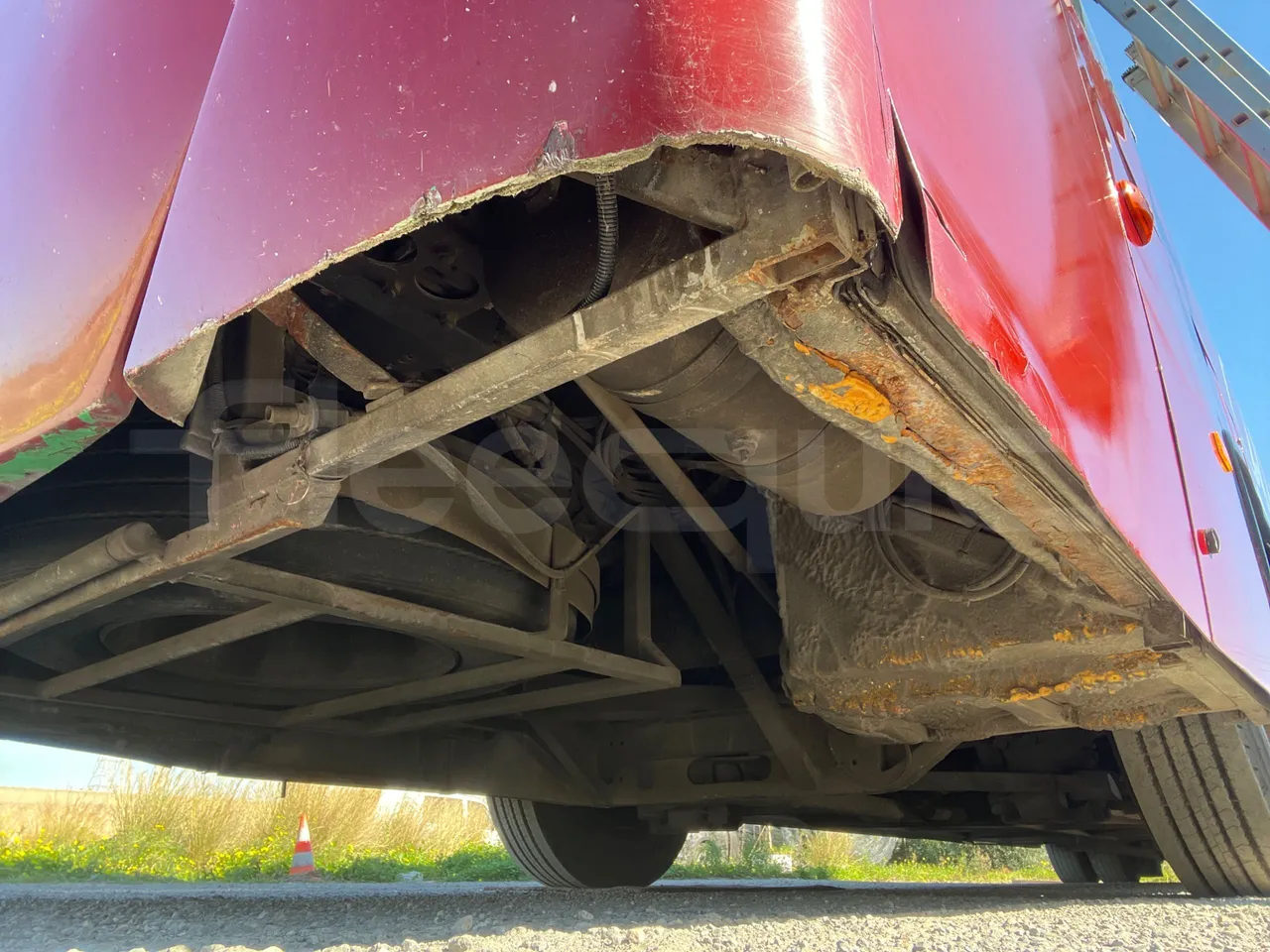 Man Ratio 18440/R33 - Euro 4 - 324 kW - 12,10 mt - front axle left side