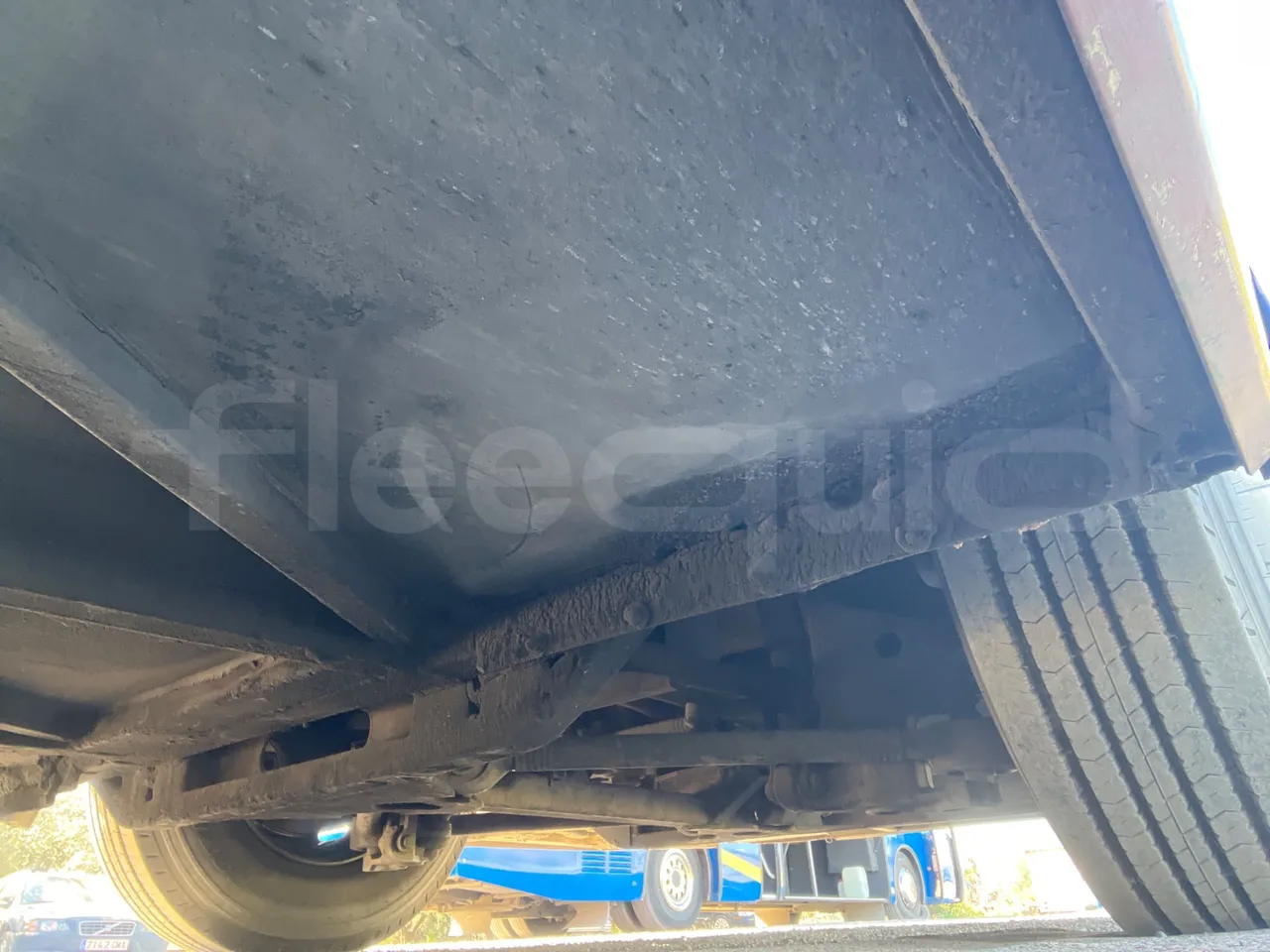 Man Ratio 18440/R33 - Euro 4 - 324 kW - 12,10 mt - front axle right side