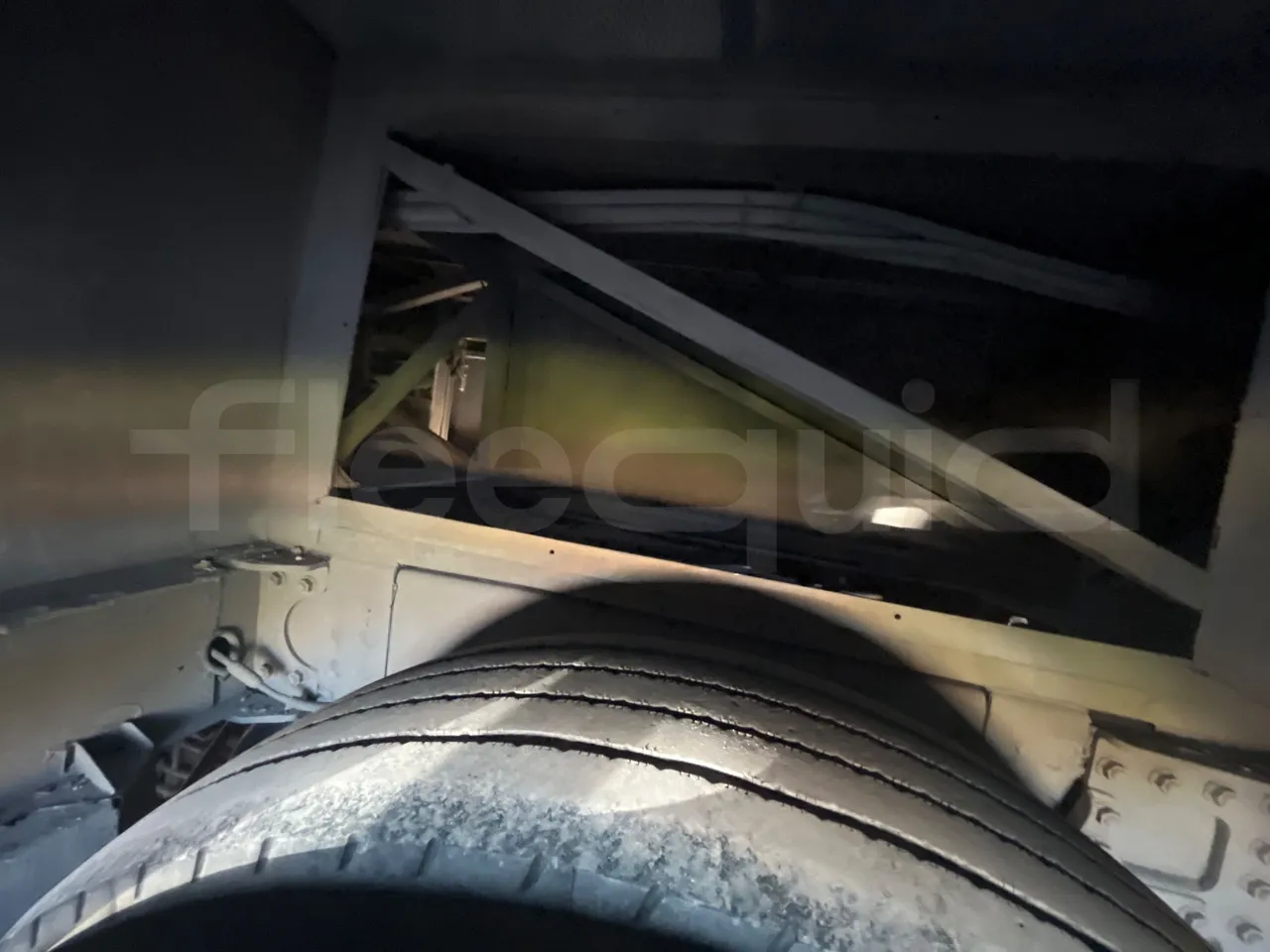 Man Ratio 18440/R33 - Euro 4 - 324 kW - 12,10 mt - axle 3 right side