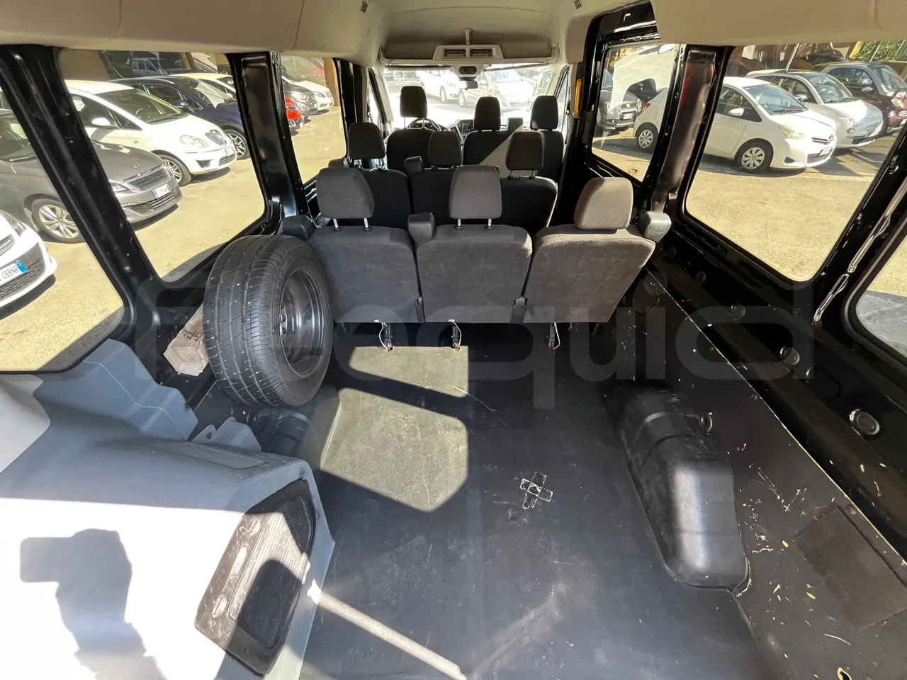 Ford Transit FAD - Euro6B - 125kW - 5.981mt - seat brackets photo