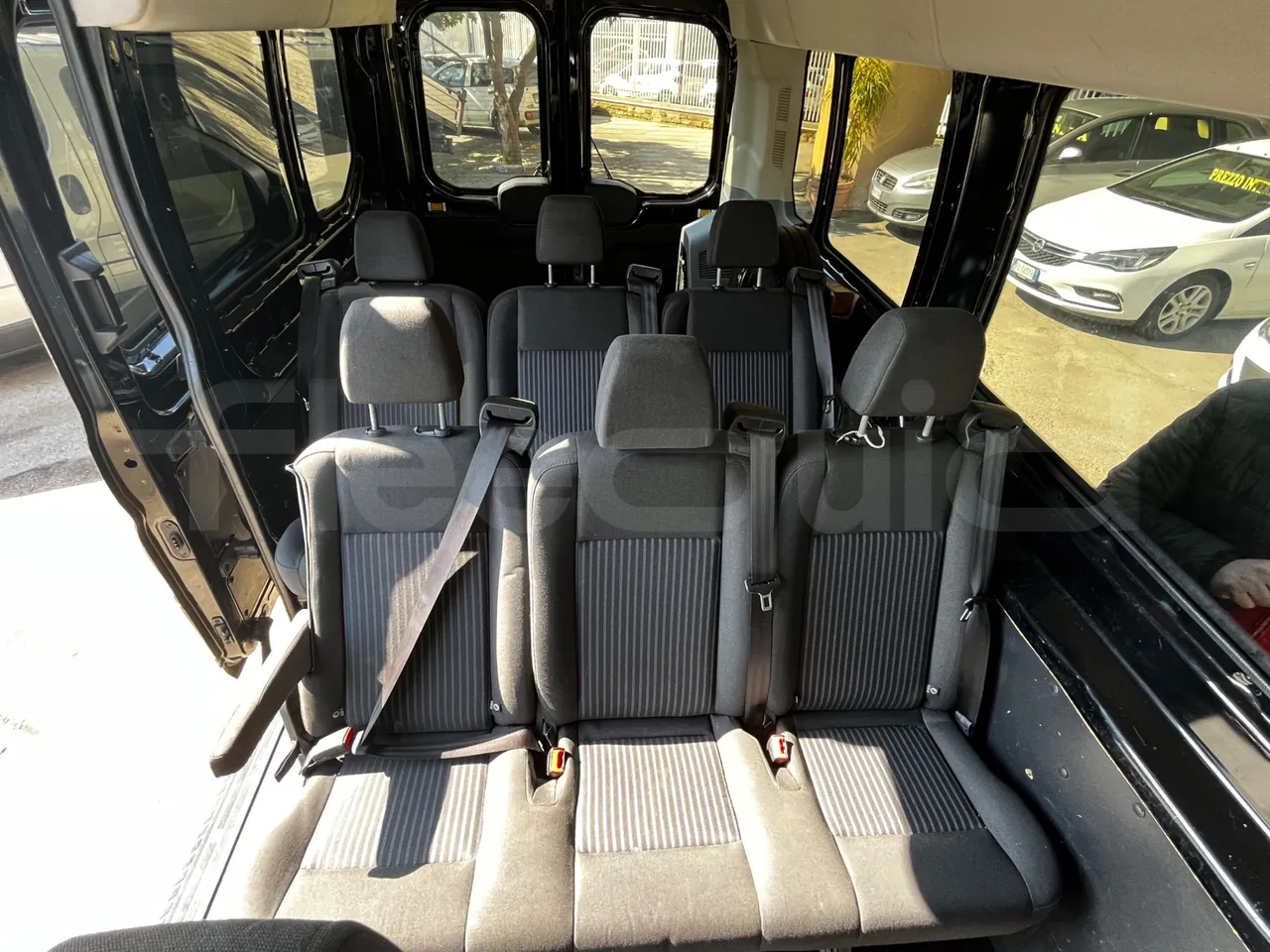 Ford Transit FAD - Euro6B - 125kW - 5.981mt - handrails photo