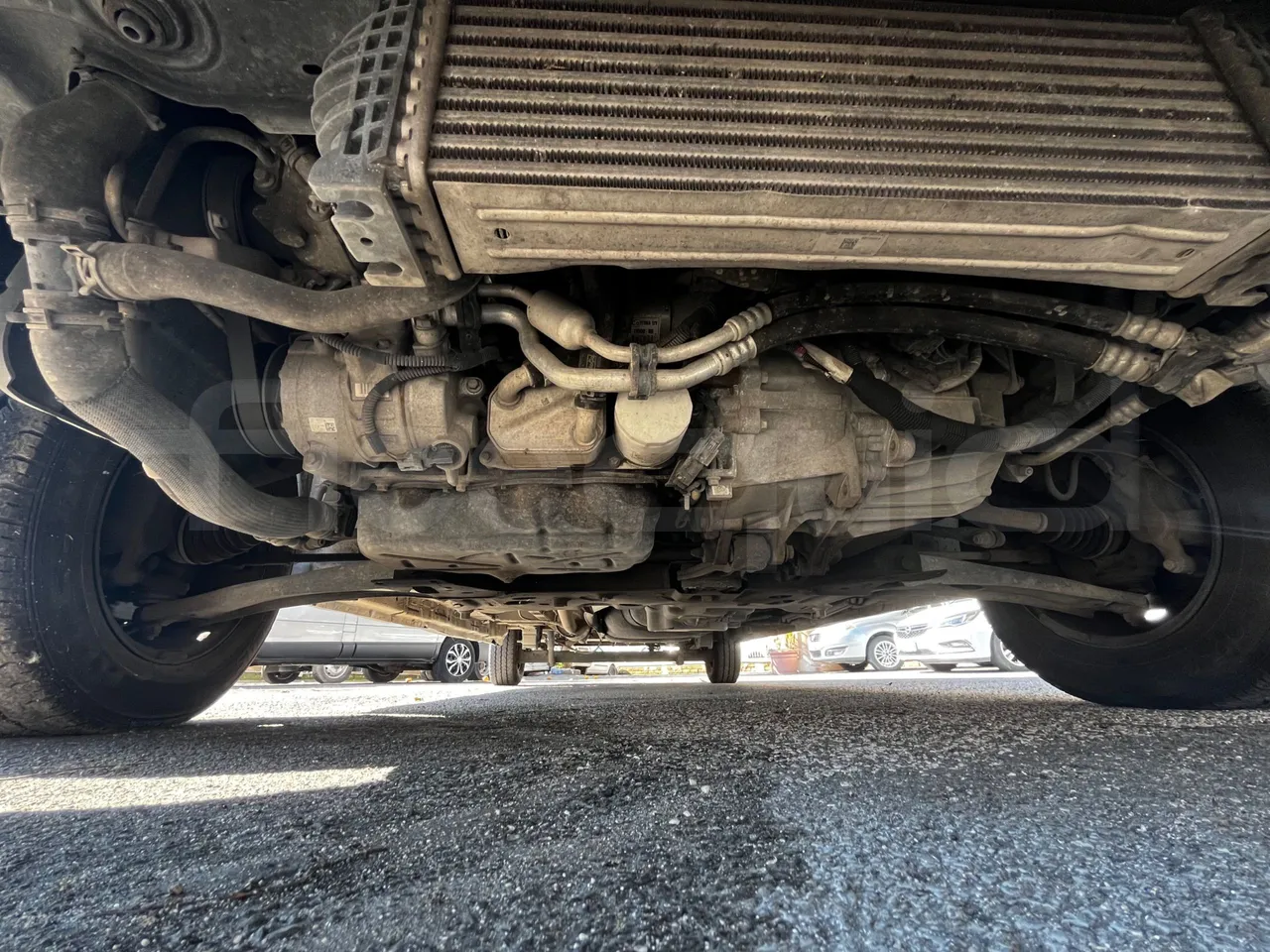 Ford Transit FAD - Euro6B - 125kW - 5.981mt - front undercarriage from front