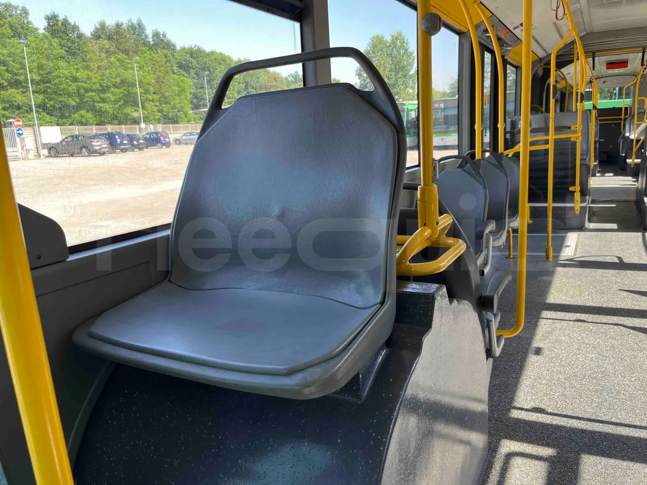Mercedes-Benz Citaro G - hostes microphone accessories photo