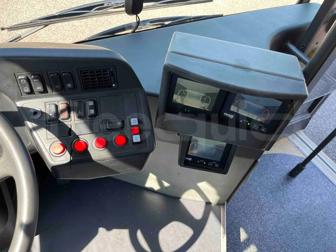 Mercedes-Benz Citaro G - radio accessories photo
