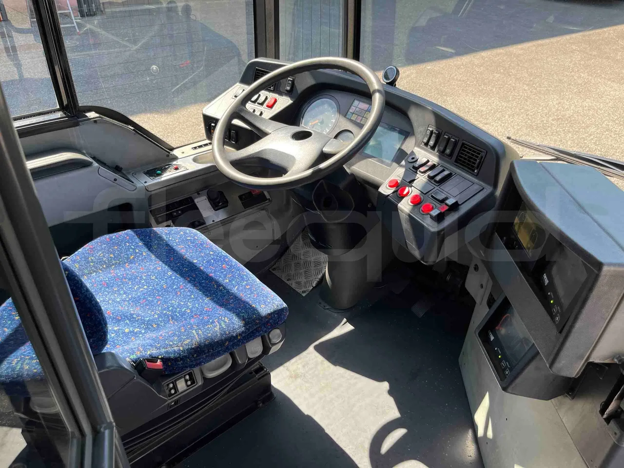 Mercedes-Benz Citaro G - buttons panels on