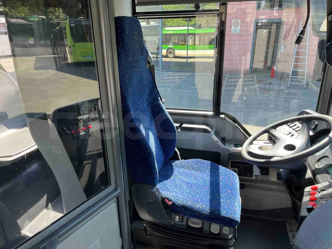 Mercedes-Benz Citaro G - driver's seat photo