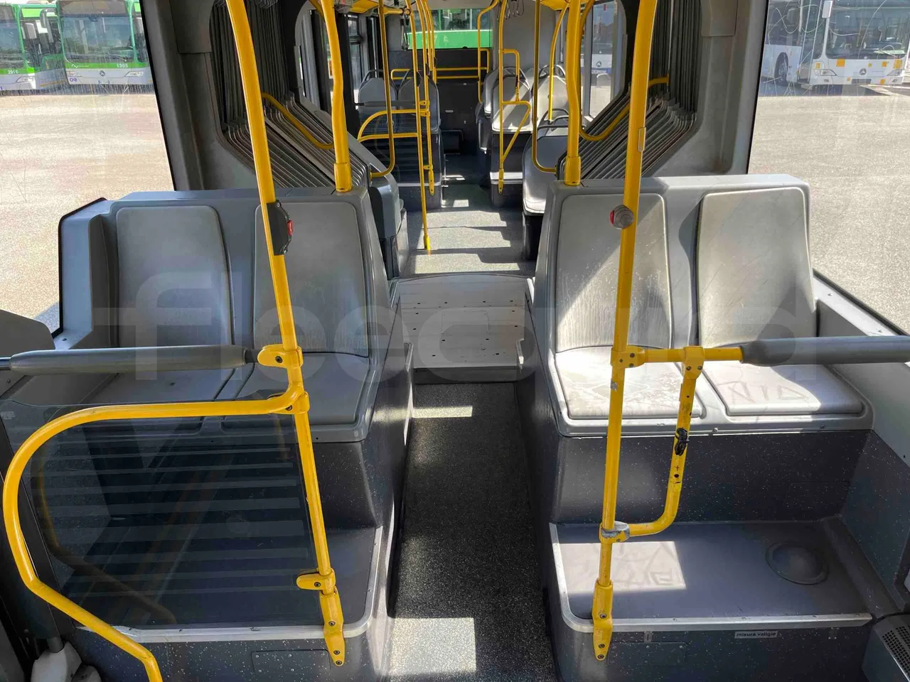 Mercedes-Benz Citaro G - power outlets detail