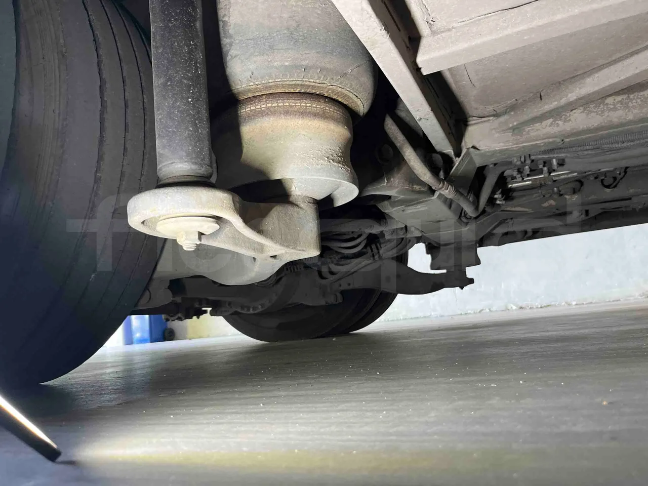 Mercedes-Benz Citaro G - axle 3 left side