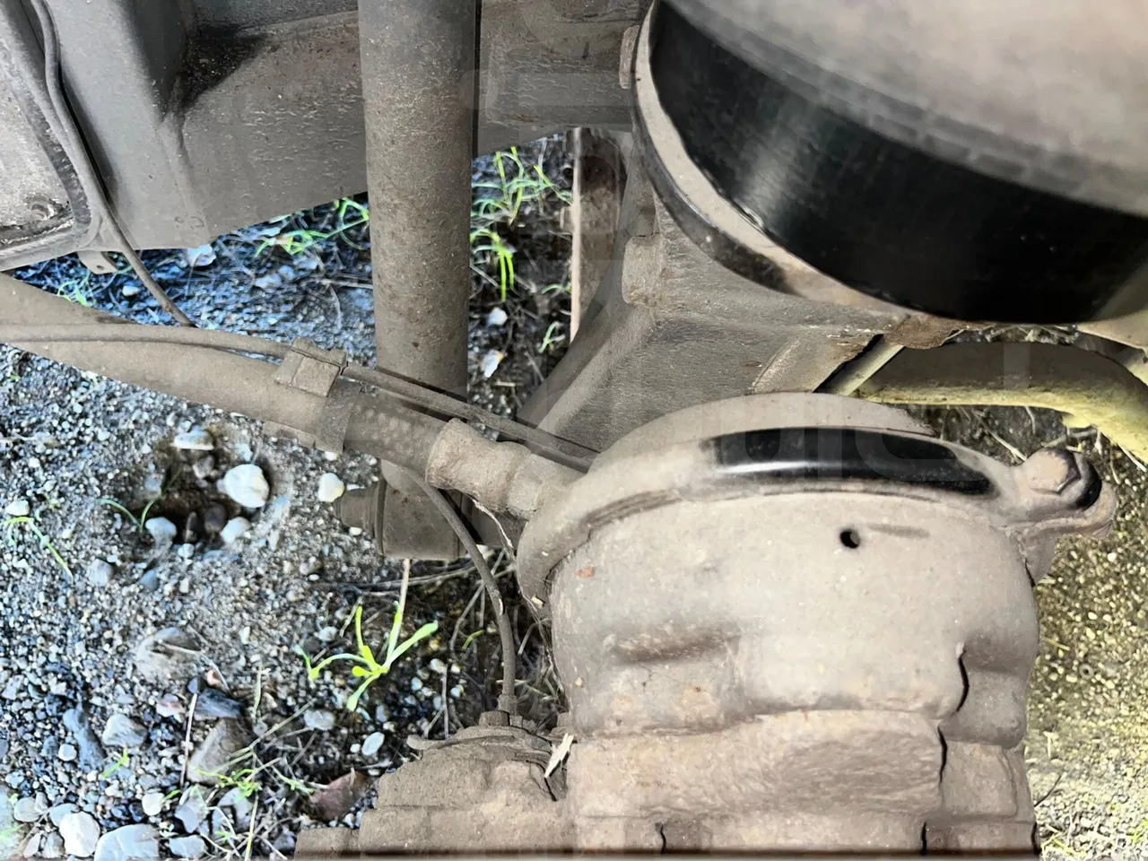 Volvo Barbi Genesis HDHV - Euro3 - 309kW - 13.810mt - axel 3 caliper brakes right