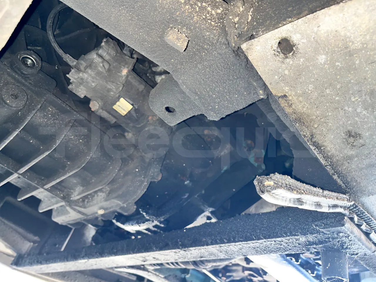 Volvo Barbi Genesis HDHV - Euro3 - 309kW - 13.810mt - driveshaft photo