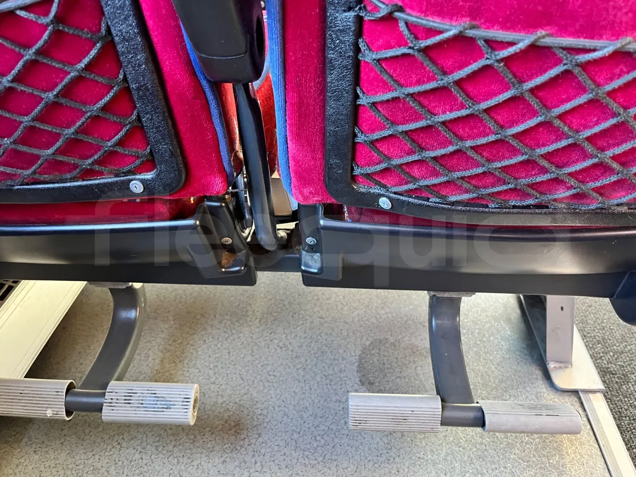 Volvo Barbi Genesis HDHV - Euro3 - 309kW - 13.810mt - power outlets detail