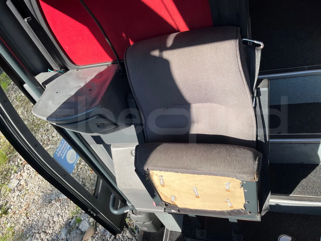 Volvo Barbi Genesis HDHV - Euro3 - 309kW - 13.810mt - hostess seat photo