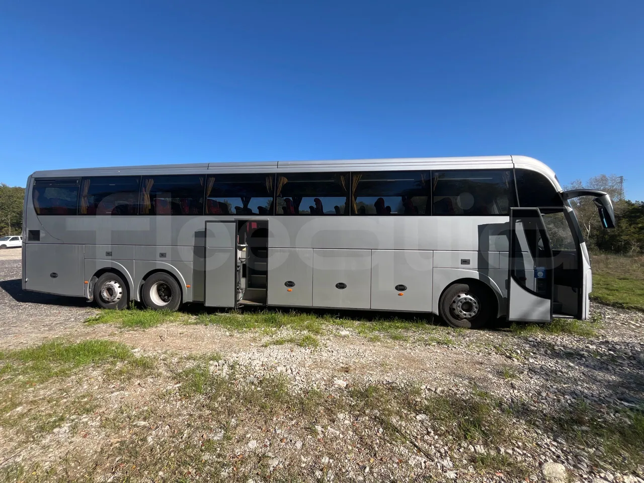 Volvo Barbi Genesis HDHV - Euro3 - 309kW - 13.810mt - right side doors open