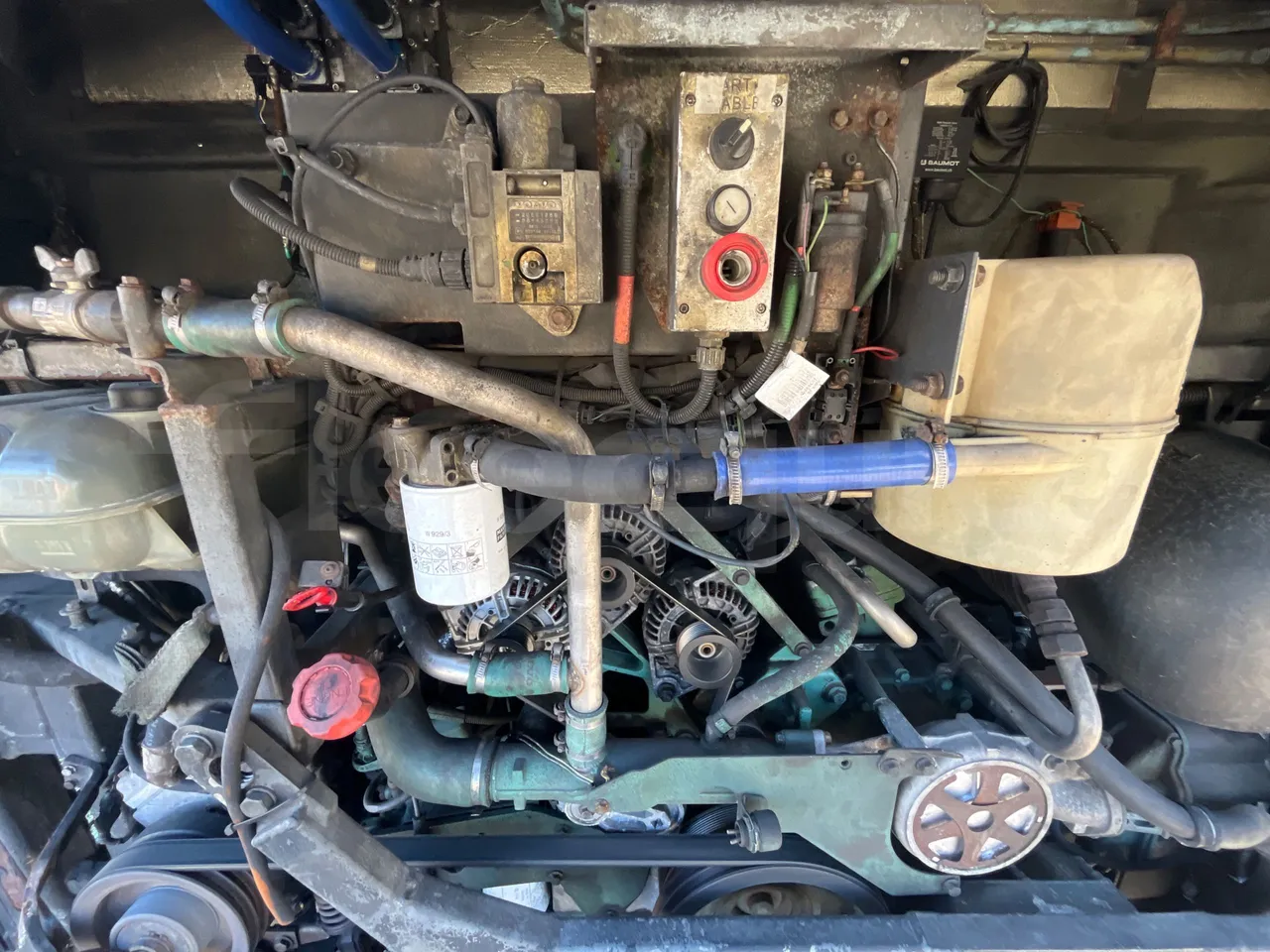 Volvo Barbi Genesis HDHV - Euro3 - 309kW - 13.810mt - under carpet photo