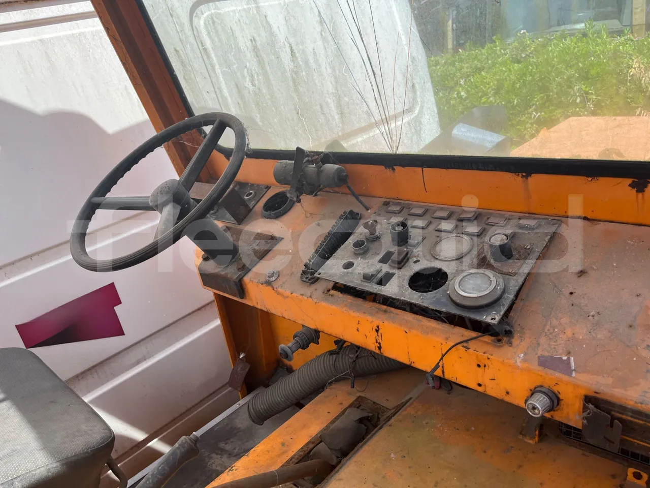 Zephir 800 PS -Euro0/4,07m/90kw - buttons panels on (mandatory for bus to scrap)