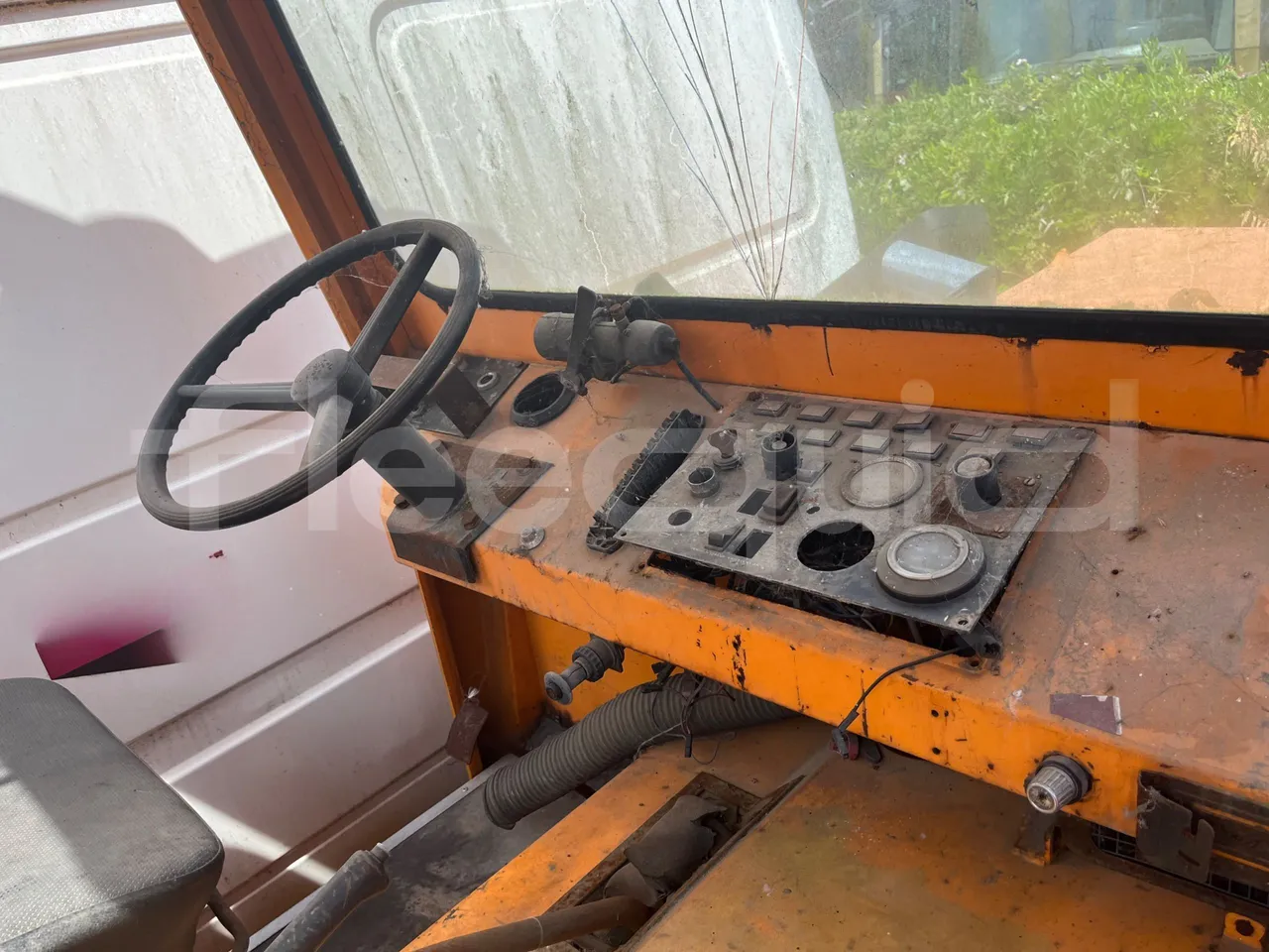 Zephir 800 PS -Euro0/4,07m/90kw - driver's seat photo (mandatory for bus to scrap)