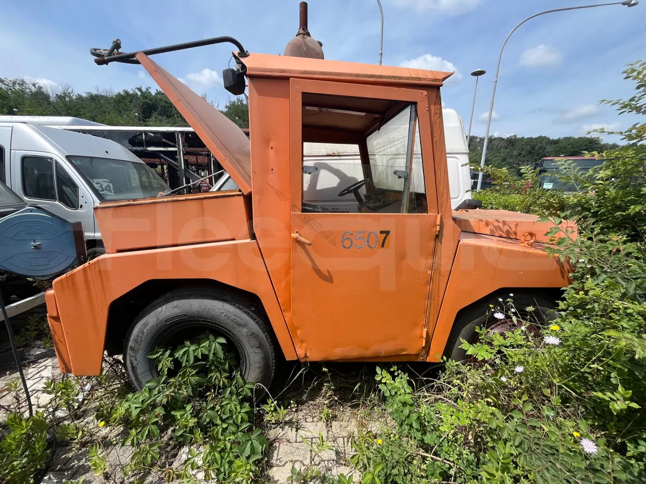 Zephir 800 PS -Euro0/4,07m/90kw - left side photo