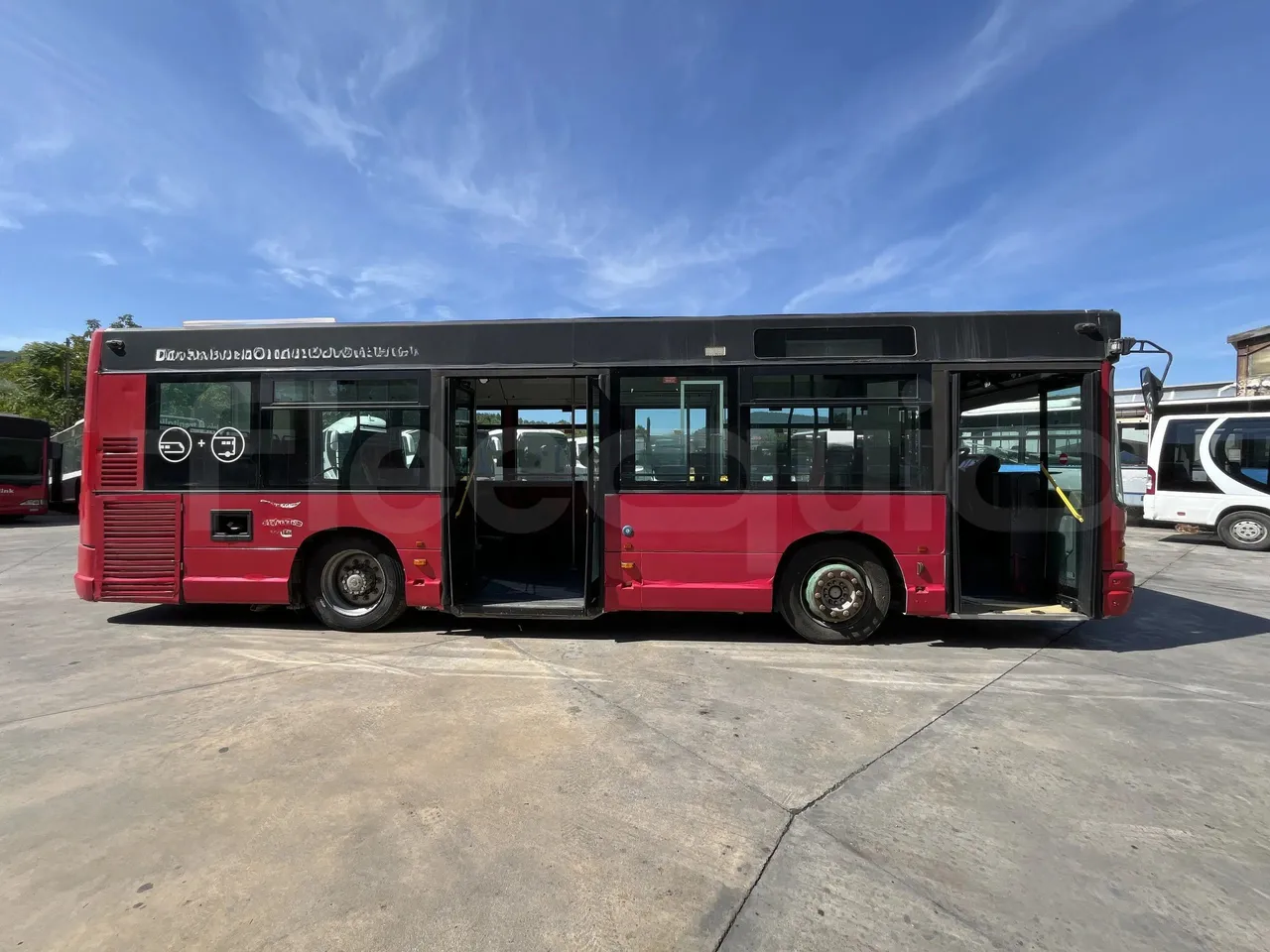 Heuliez Midibus GX 127 - fire extinguishing system