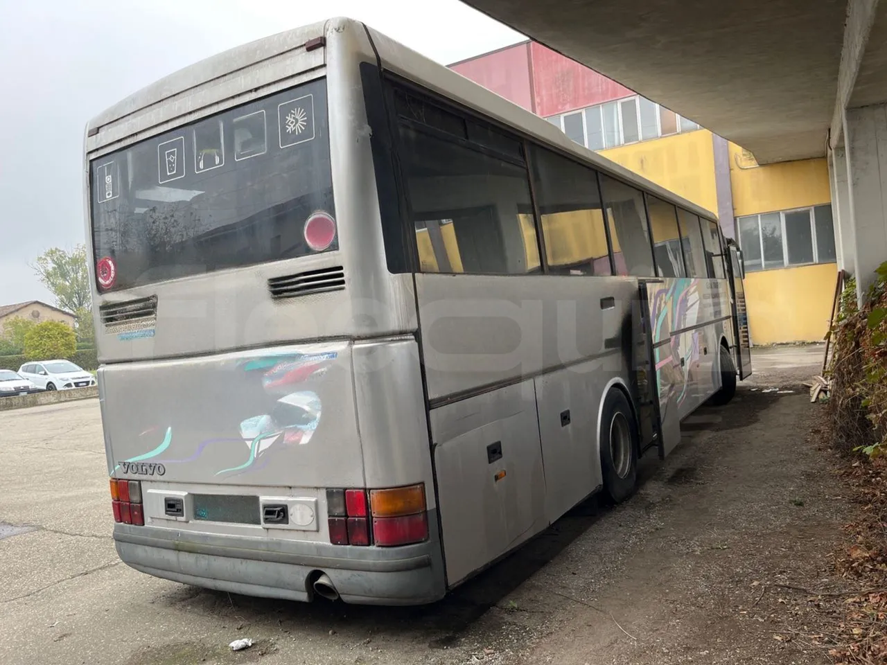 Volvo Barbi Genesis B12-60 38 - EUR2 - 279kW - 12m - 3/4 right rear doors closed
