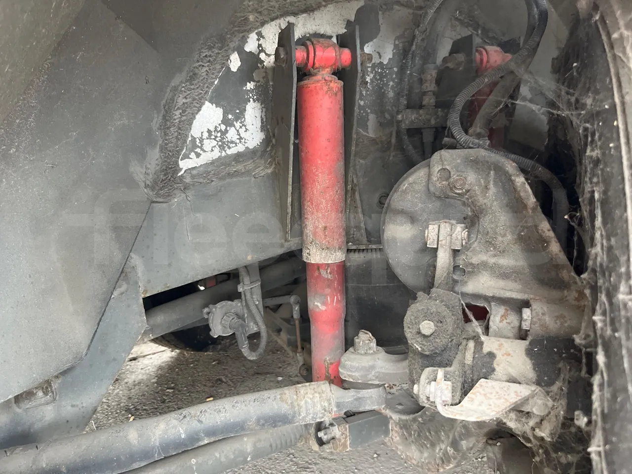Volvo Barbi Genesis B12-60 38 - EUR2 - 279kW - 12m - front shock absorbers left