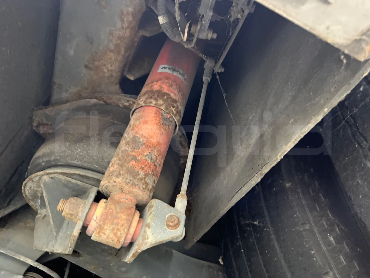 Volvo Barbi Genesis B12-60 38 - EUR2 - 279kW - 12m - axle 2 shock absorbers 1 left