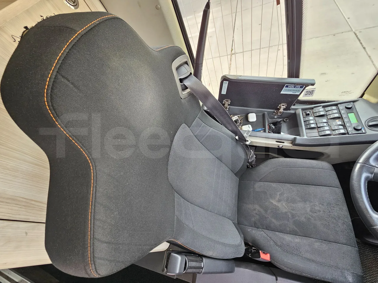 Vdl Futura FDD2-141/510-EUR6 - 375kW - 14.145m - driver's seat photo (mandatory for bus to scrap)