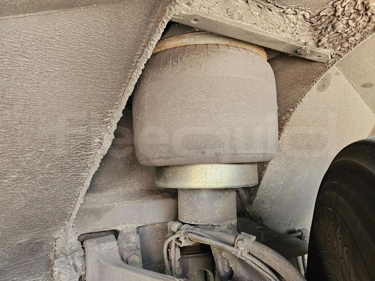 Vdl Futura FDD2-141/510-EUR6 - 375kW - 14.145m - front air springs left