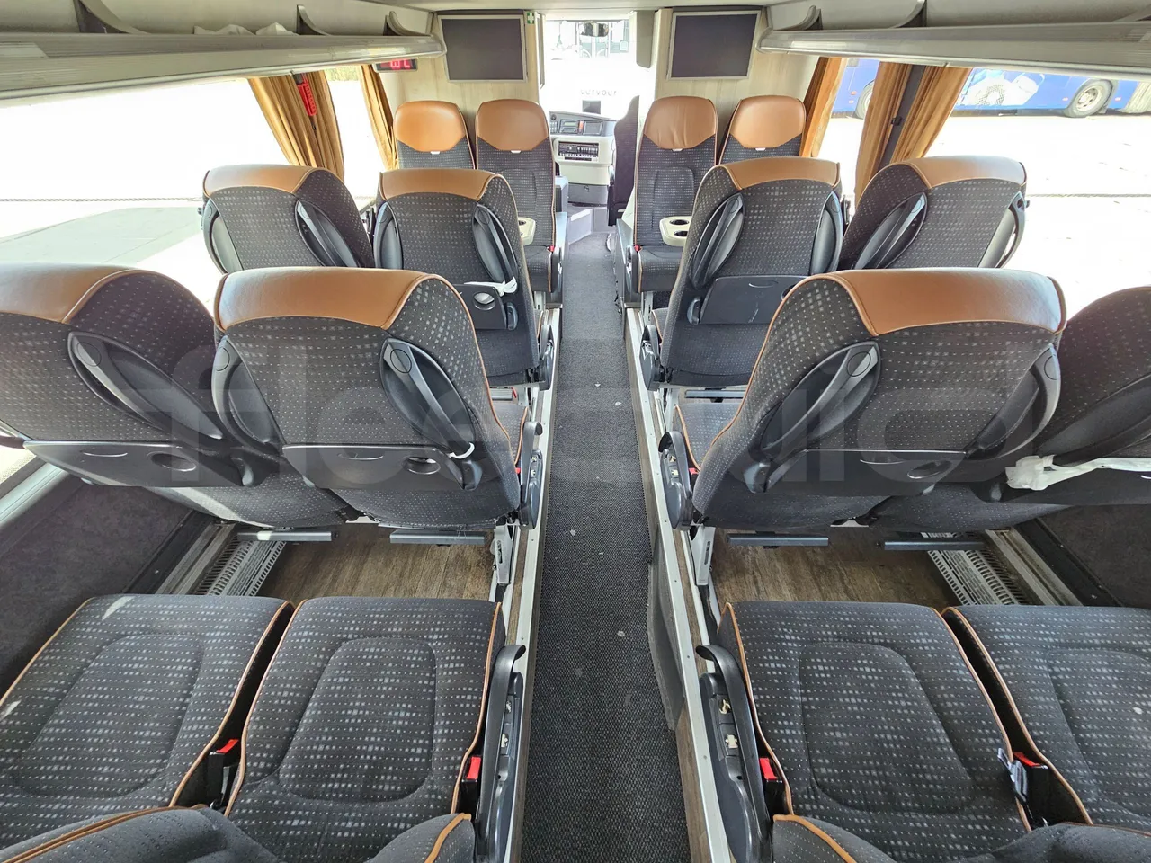 Vdl Futura FDD2-141/510-EUR6 - 375kW - 14.145m - forward view middle aisle