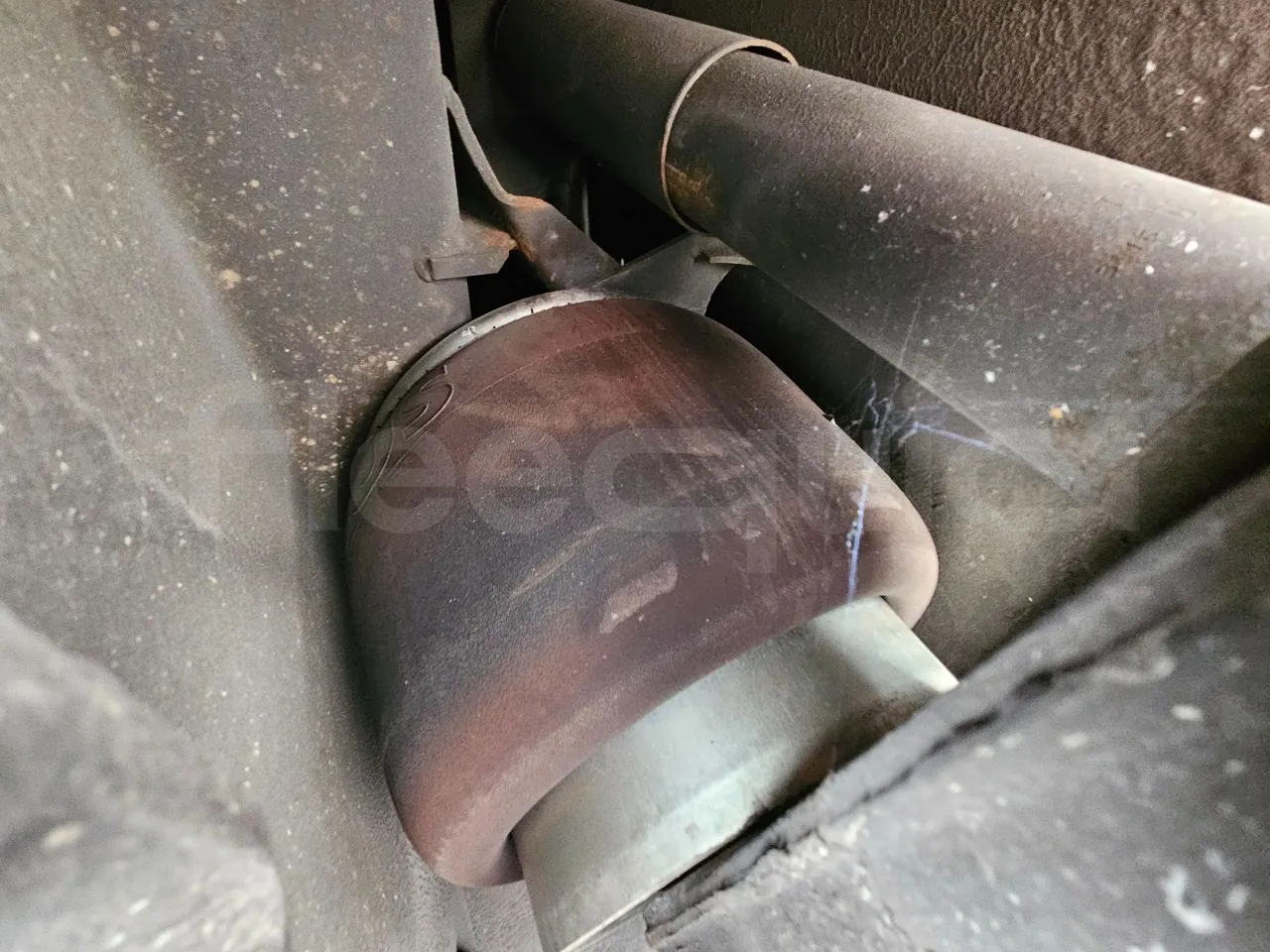 Vdl Futura FDD2-141/510-EUR6 - 375kW - 14.145m - axle 2 shock absorbers 1 left