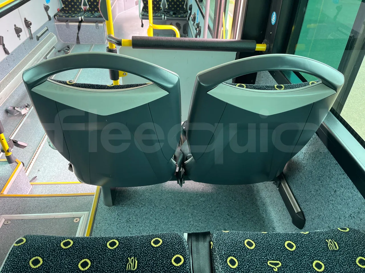 Mercedes-Benz OC500LE 1830H - EUR4 - 220kW -13.200m - single seat detail