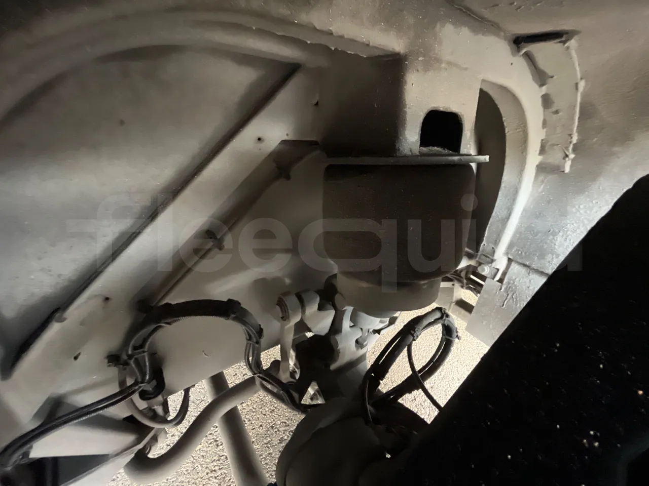 Mercedes-Benz OC500LE 1830H - EUR4 - 220kW -13.200m - front discs right