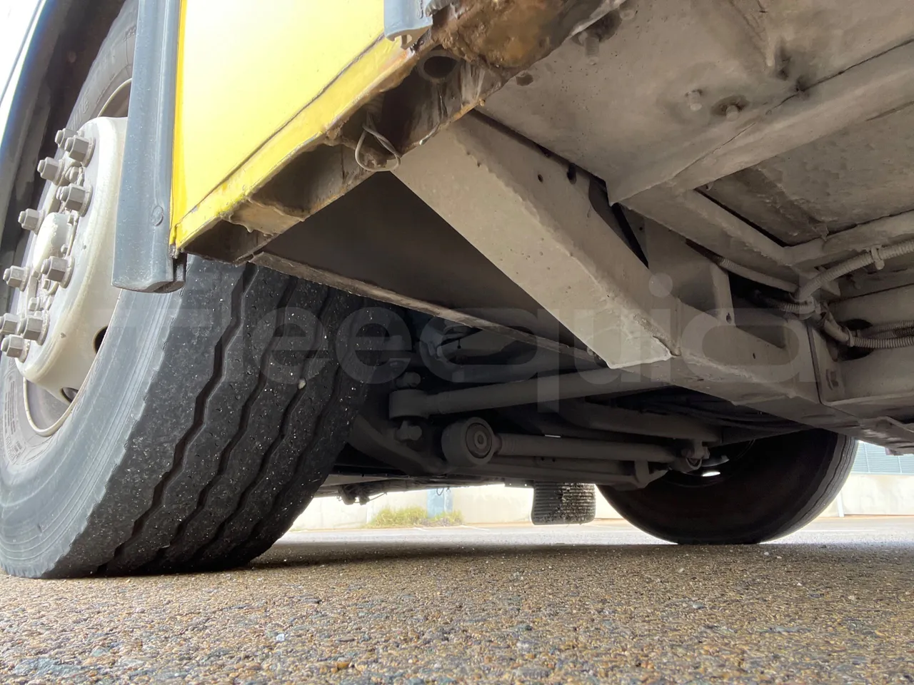 Mercedes-Benz OC500LE 1830H - EUR4 - 220kW -13.200m - front shock absorbers right